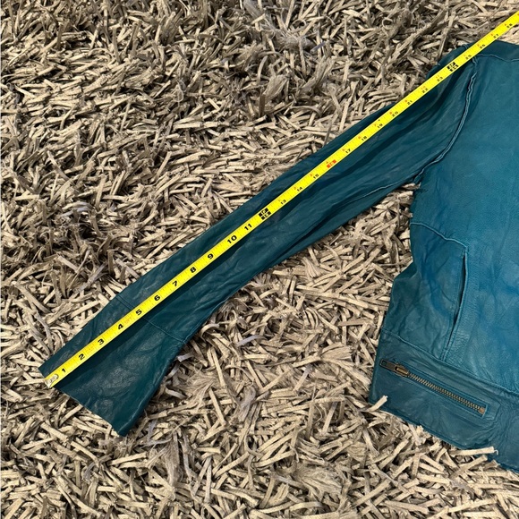 Leather jacket - Picture 14 of 15